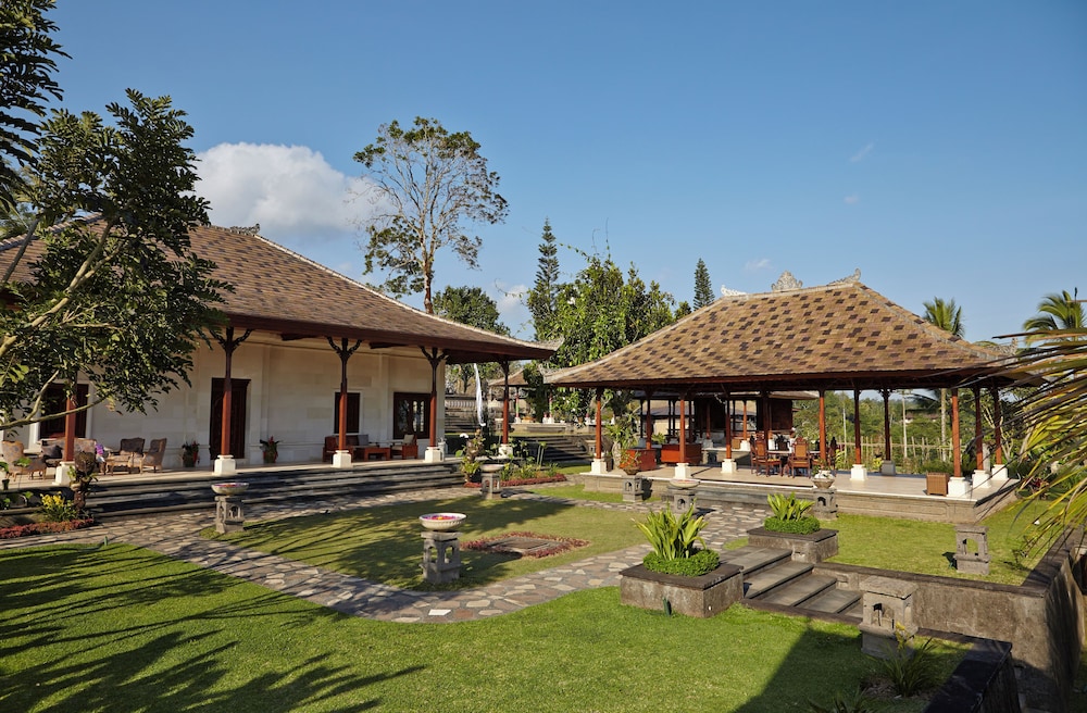Royal Suite Two Bedroom Pool Villa - Photo 3