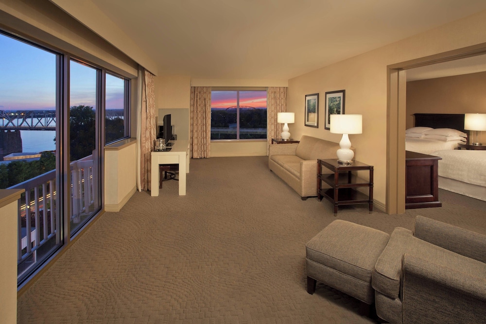 Club Suite, 2 Double Beds, River View photo 1