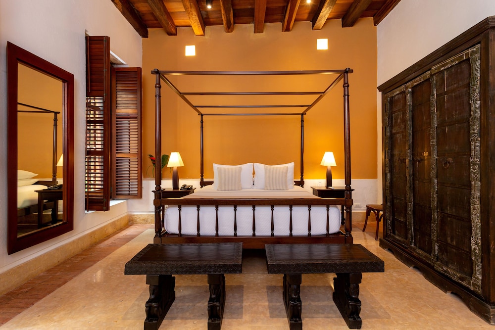 Luxury Suite photo 1
