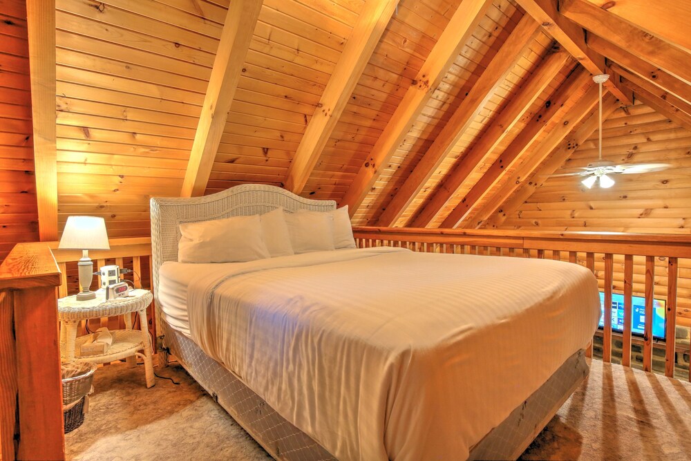 Grapevine Cabin photo 1