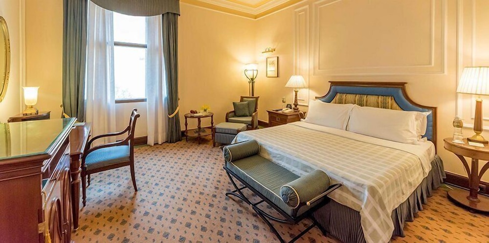 Premier Room