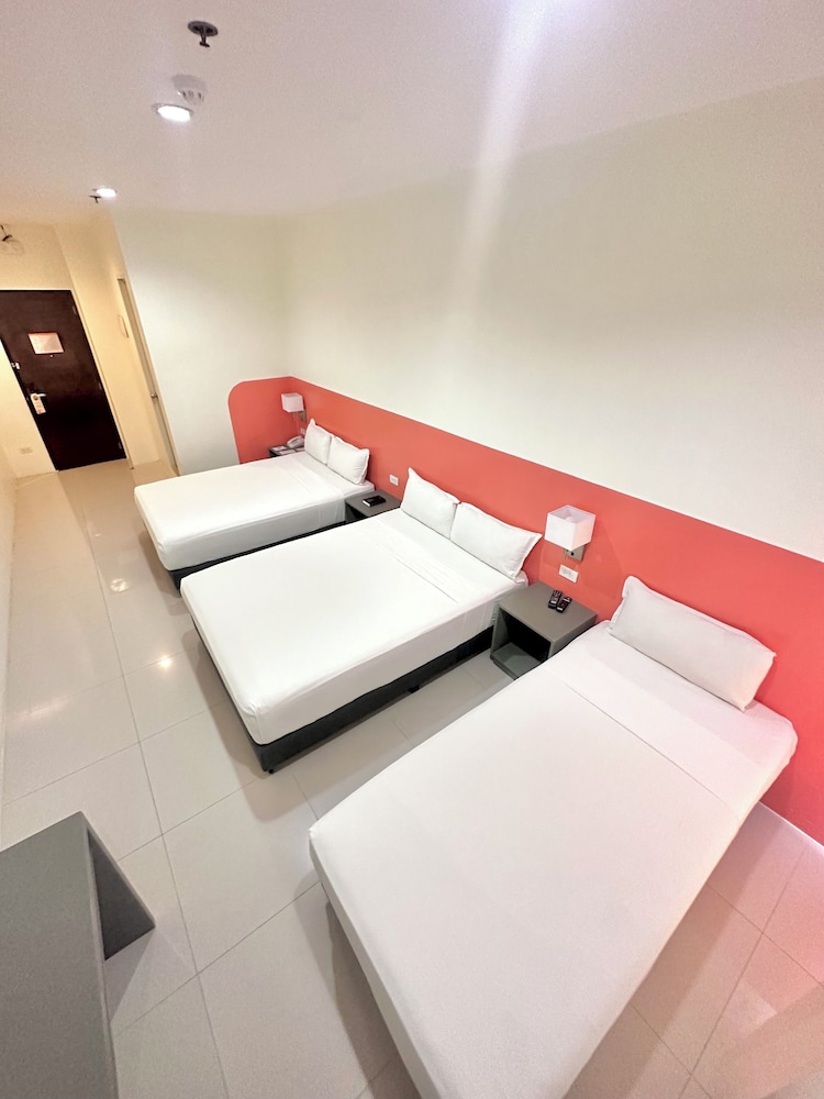 Family Triple Room, 3 Bedrooms photo 3