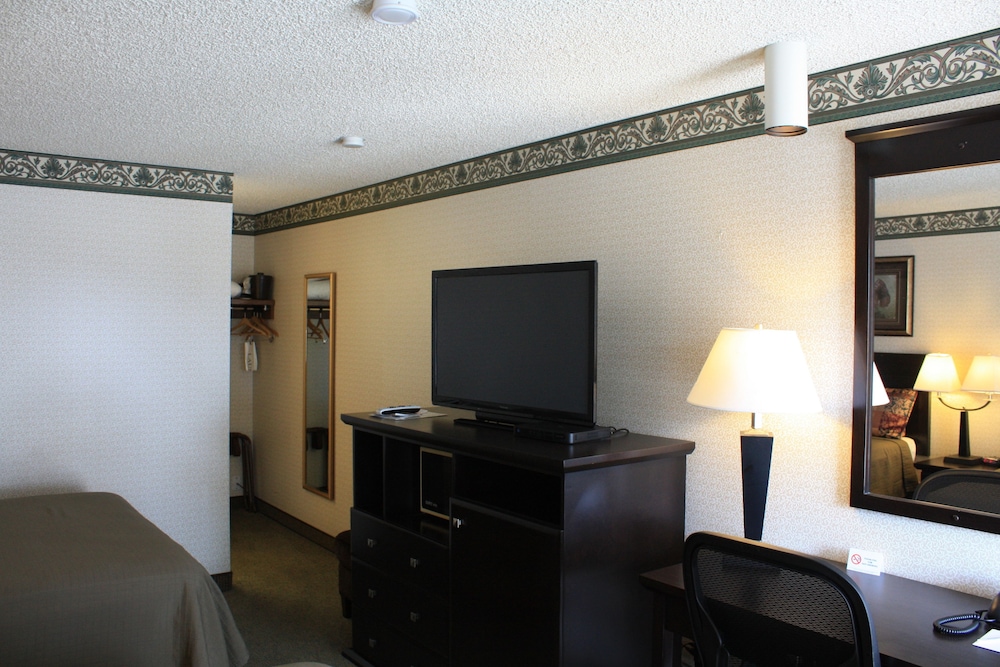 Standard Room, 2 Double Beds, Non Smoking - Photo 3