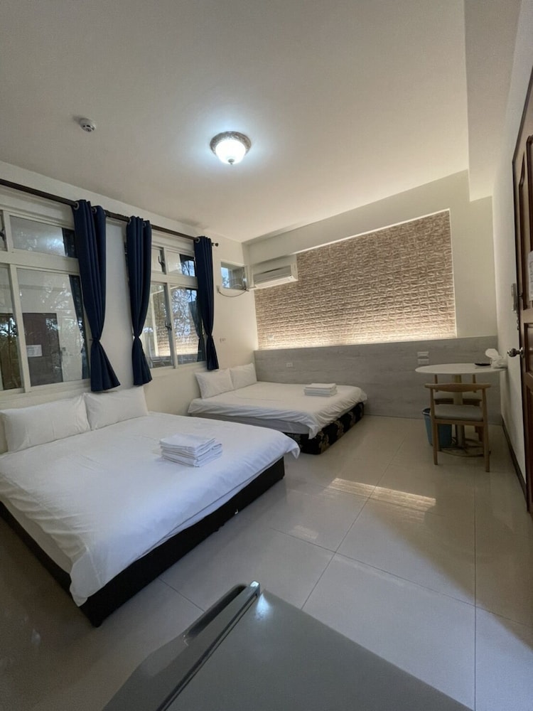 Elite Triple Room photo 2