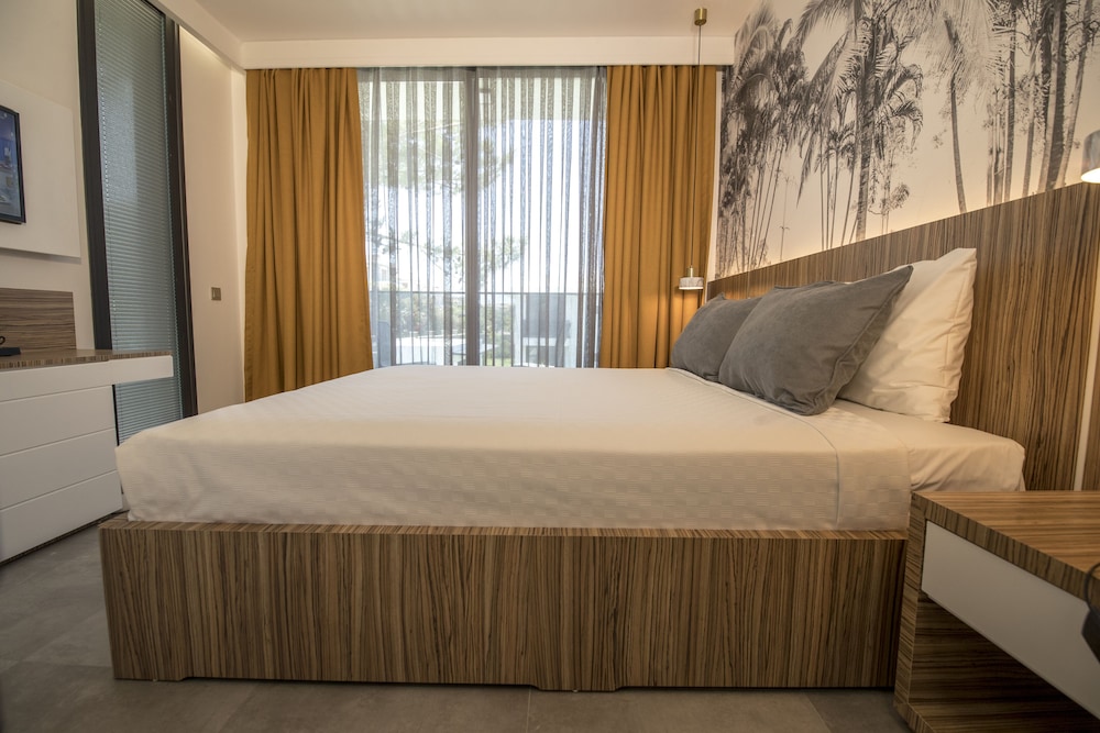 Standard Double Room, 1 Queen Bed, Sea View - Photo 9