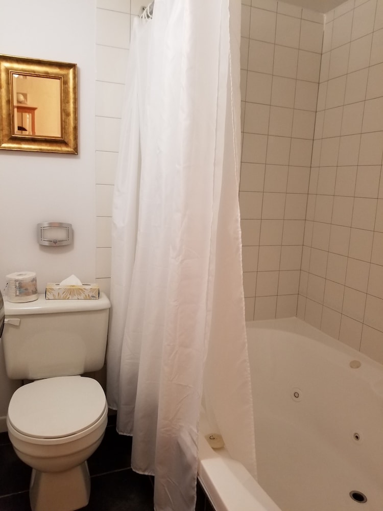 Classic Room, 1 Queen Bed, Fireplace photo 3