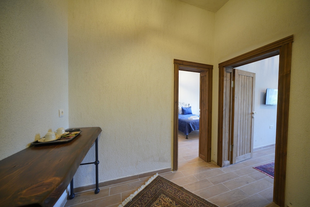 Comfort Triple Room With Balcony - Photo 10