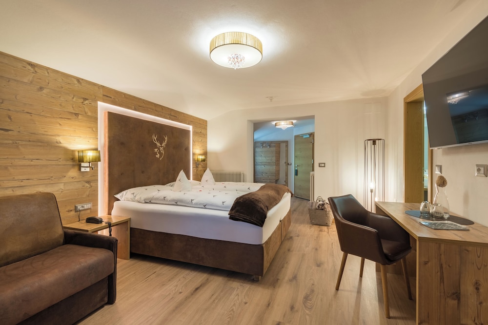 Comfort Double Room (with 2 extra beds) photo 1