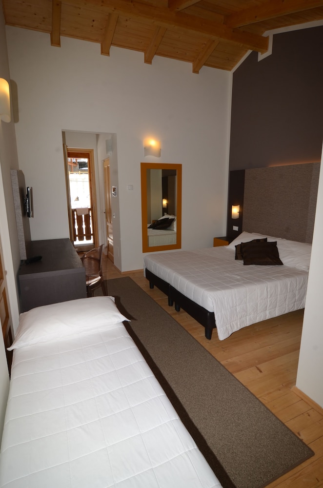 Standard Triple Room photo 1