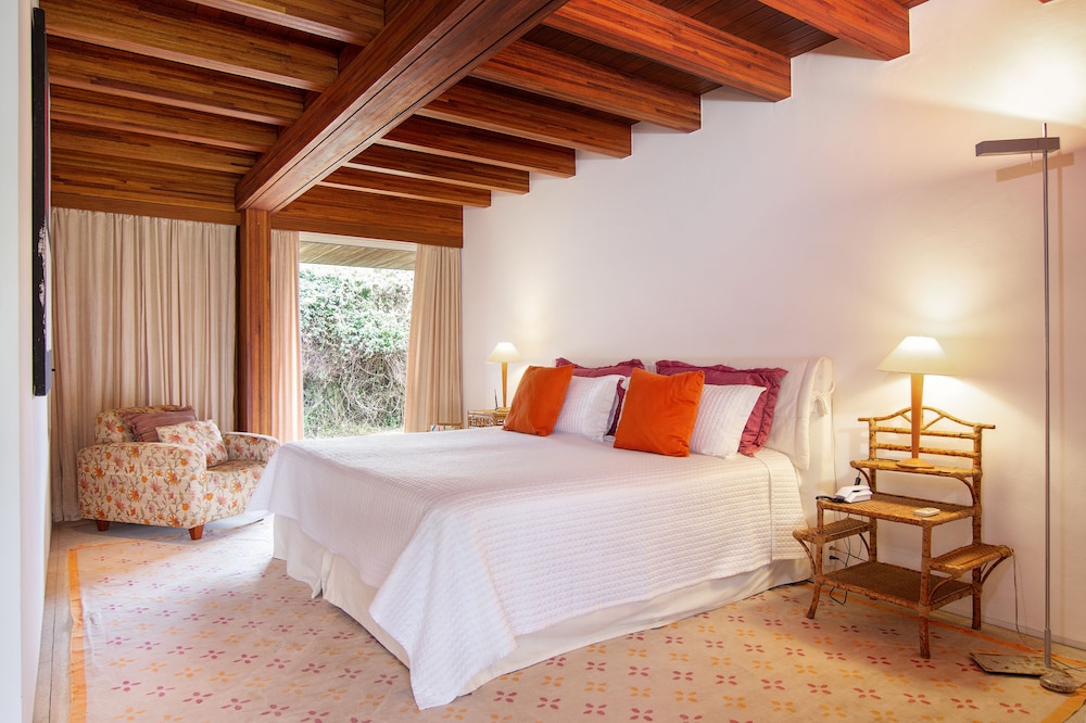 Deluxe Room, Hot Tub, Garden View photo 3