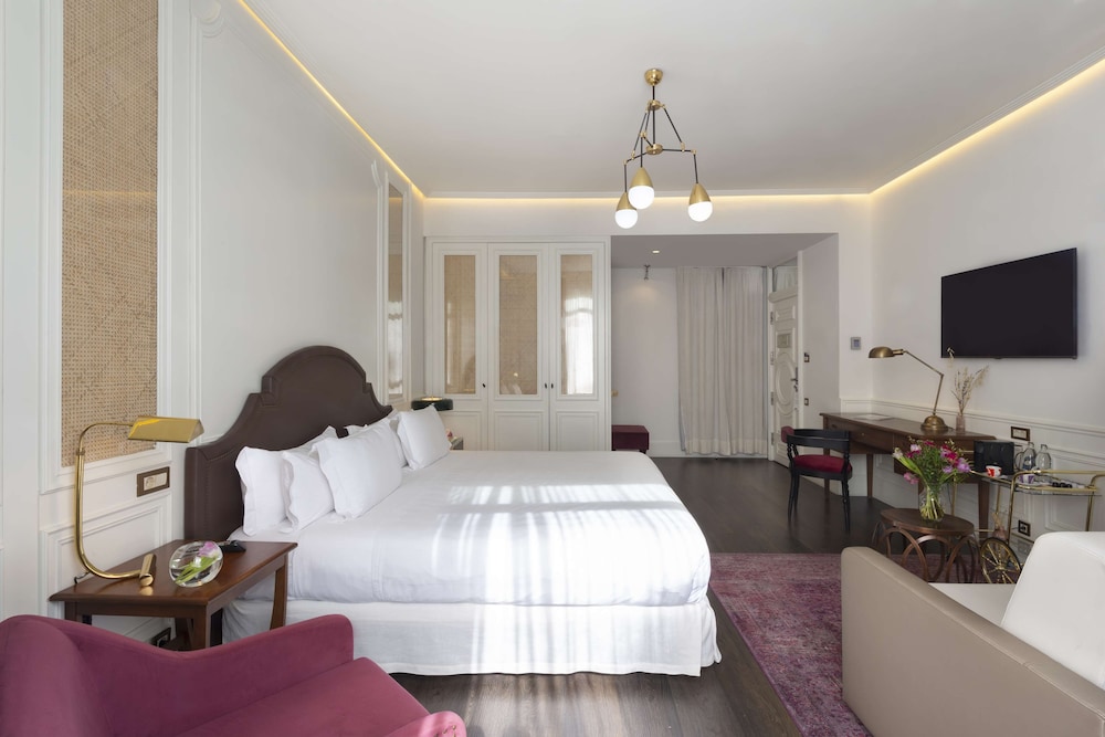 Grand Double or Twin Room (Deluxe)