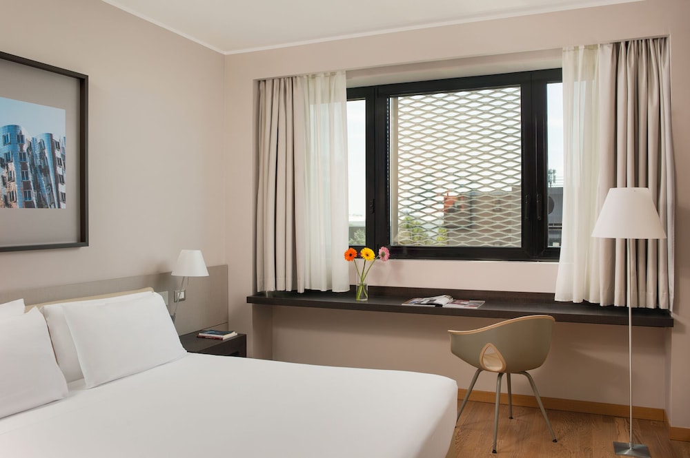Suite, 1 Double Bed - Photo 1