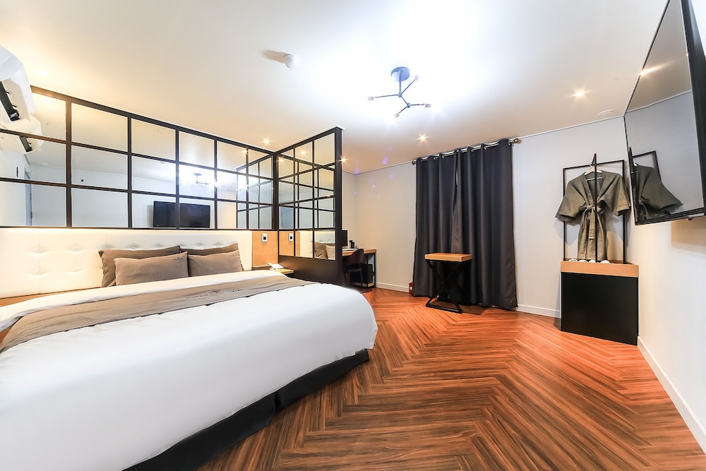 VIP Extra Large Room
