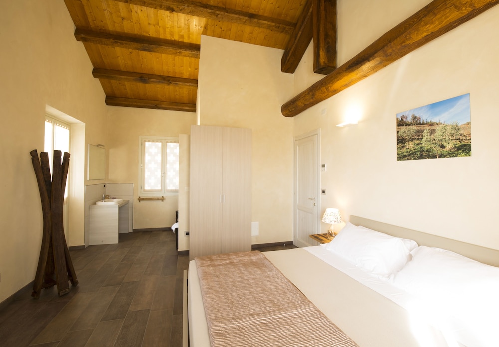 Deluxe Room, Terrace, Poolside photo 1