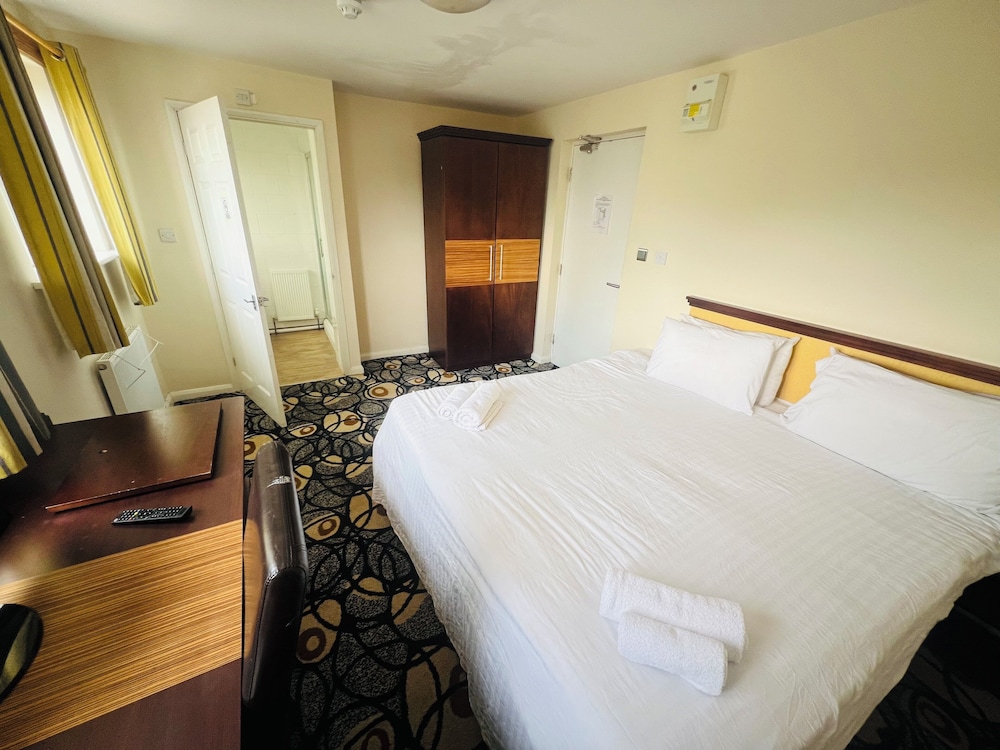 Double Room - Photo 8