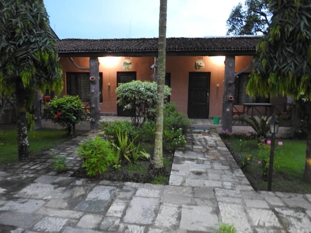 Basic Double Room, Private Bathroom, Garden View photo 3