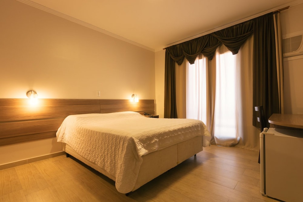 Luxury Double or Twin Room, Lake View - Photo 1