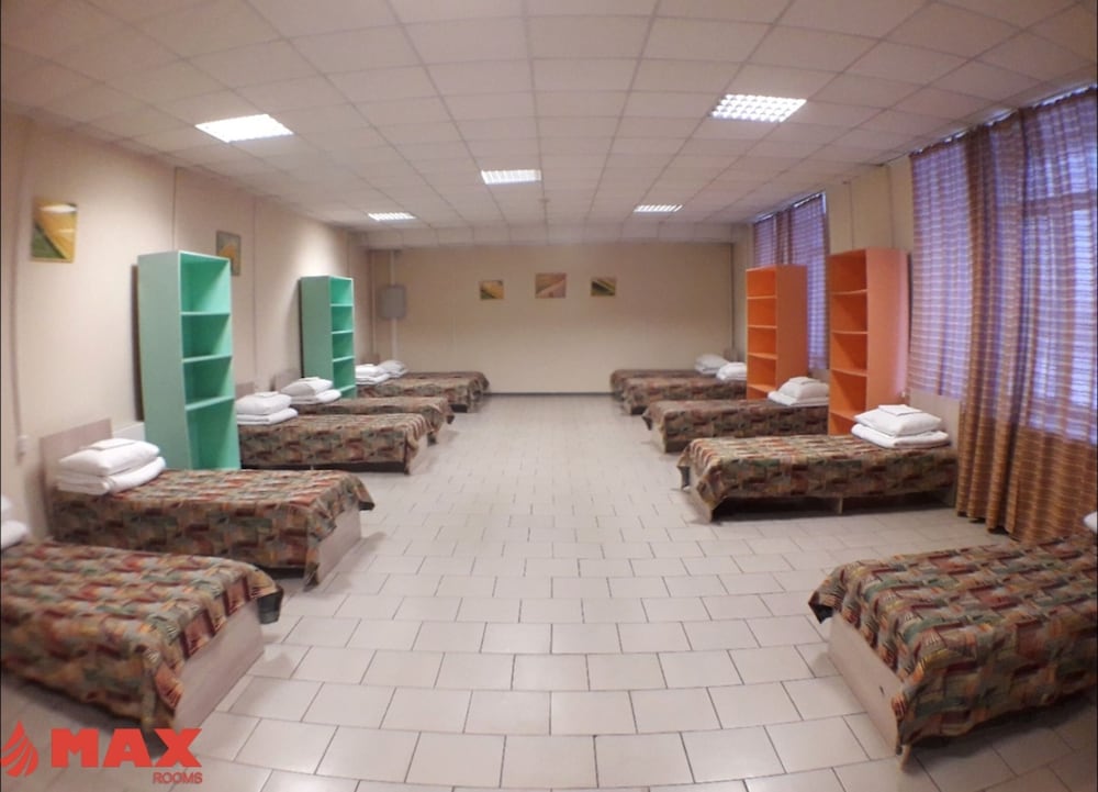 Economy Shared Dormitory, Mixed Dorm, Refrigerator & Microwave photo 2