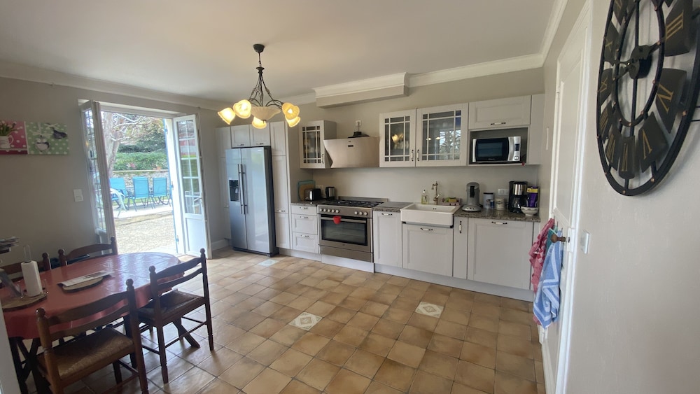 Standard Double Room, Ensuite - Photo 25