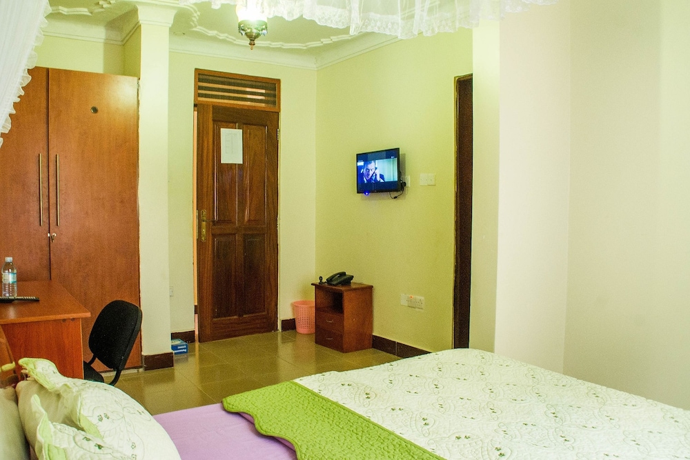 Standard Double Room photo 2