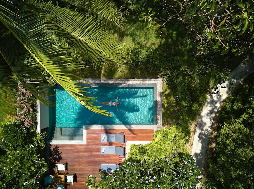 Deluxe Villa, 2 Bedrooms, Beachfront (Pool) photo 2