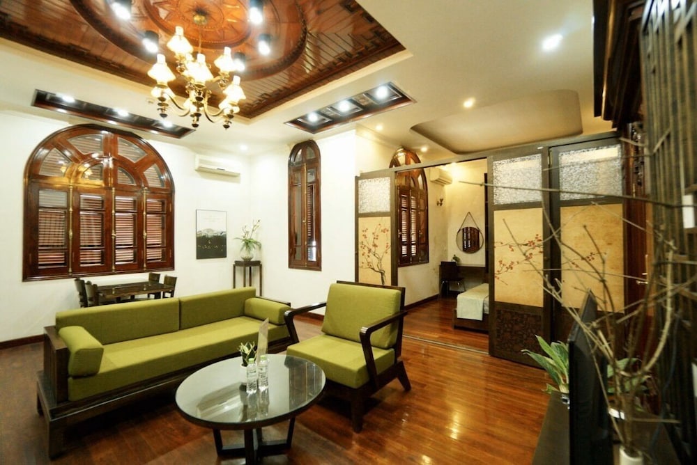 Basic Apartment, 1 Bedroom, Pool Access, Garden View