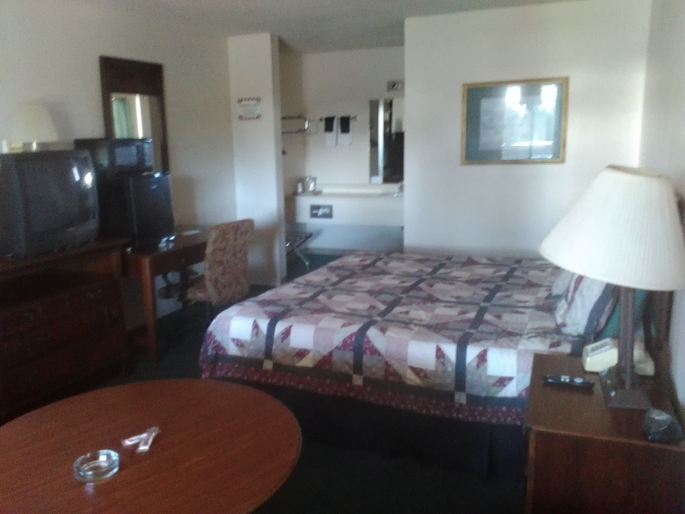 Traditional Room, 1 King Bed