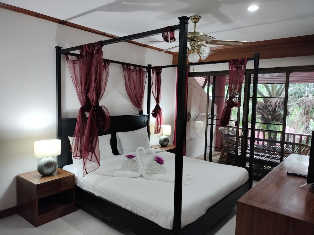 Family Apartment, 3 Bedrooms, Terrace, Pool View - Photo 45