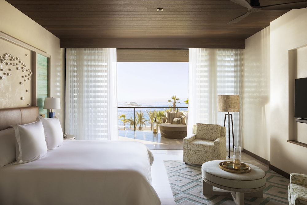 Room, 1 King Bed, Resort View