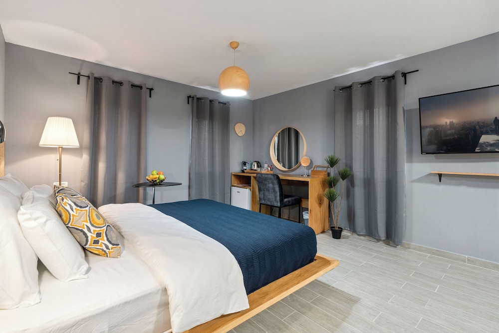 Luxury Suite, 1 King Bed with Sofa bed photo 1