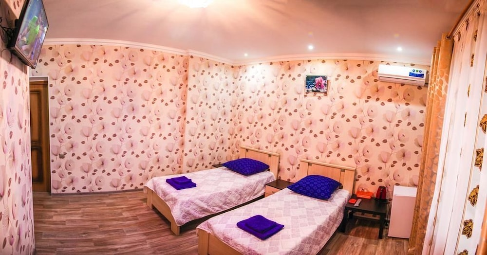 Twin Room (Large) photo 3