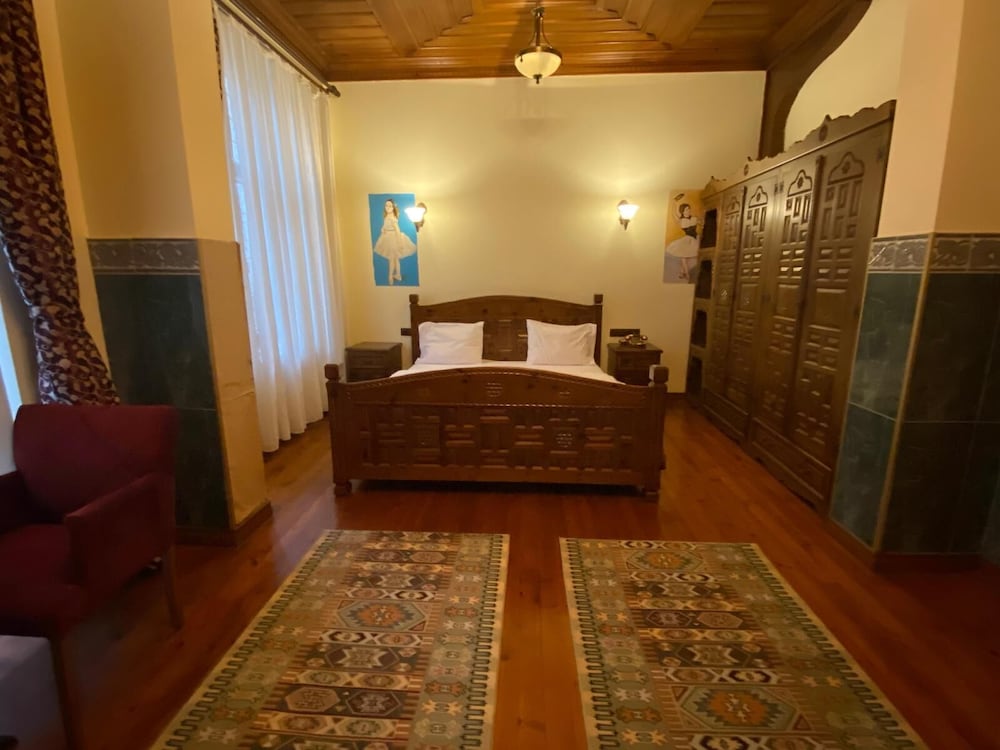 Executive Triple Room, City View photo 2