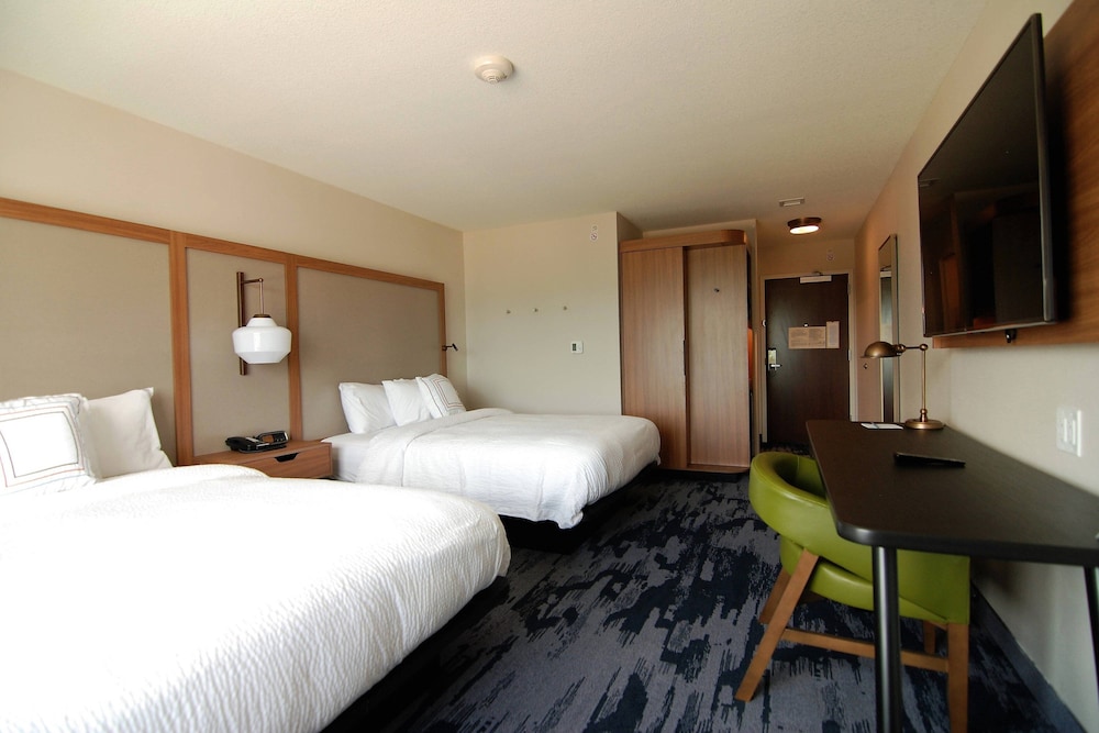 Room, 2 Queen Beds - Photo 1