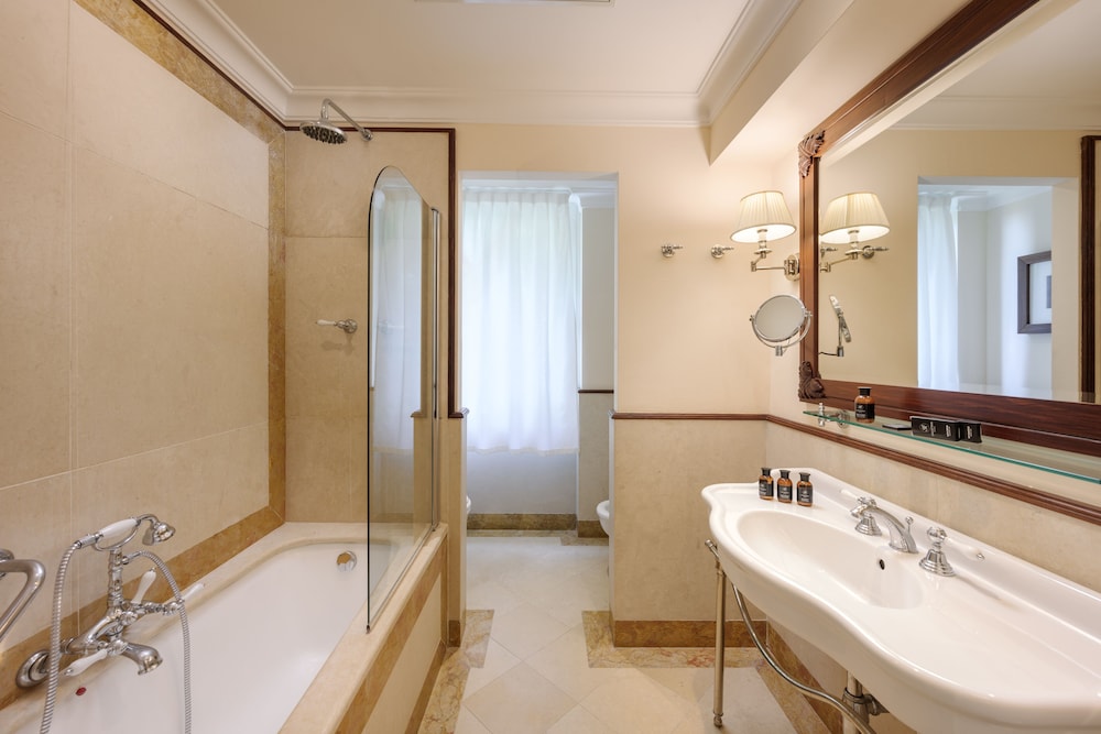 Junior Suite Deluxe Sea View photo 3