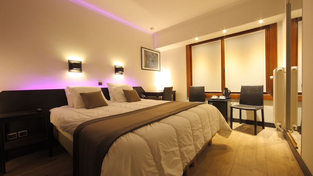 Economy Double Room, Forest Side photo 3