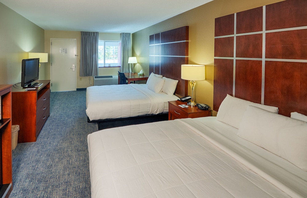 Premier Room, 2 Queen Beds, Non Smoking, Mountain View photo 1