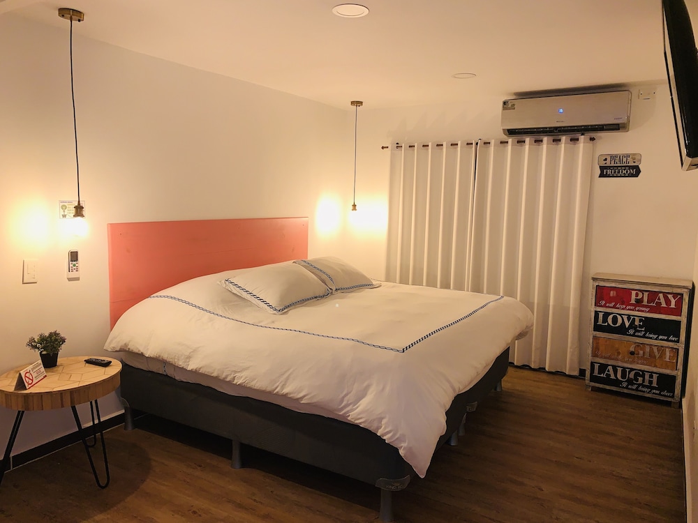 Family Quadruple Room photo 2