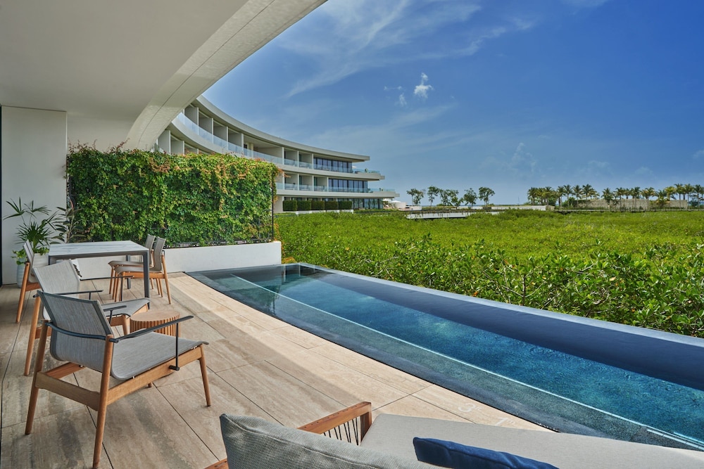 Suite, 1 King Bed, Ocean View (Private Pool) - Photo 5