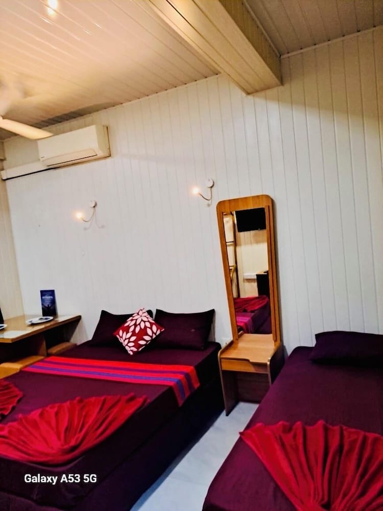 Deluxe Studio Suite