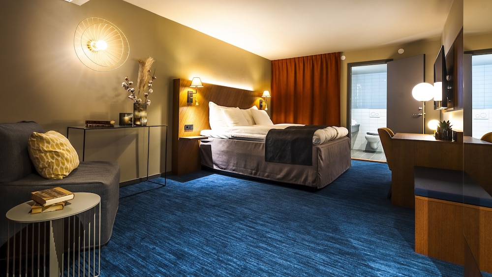 Double Room, No Windows (Compact) - Photo 4