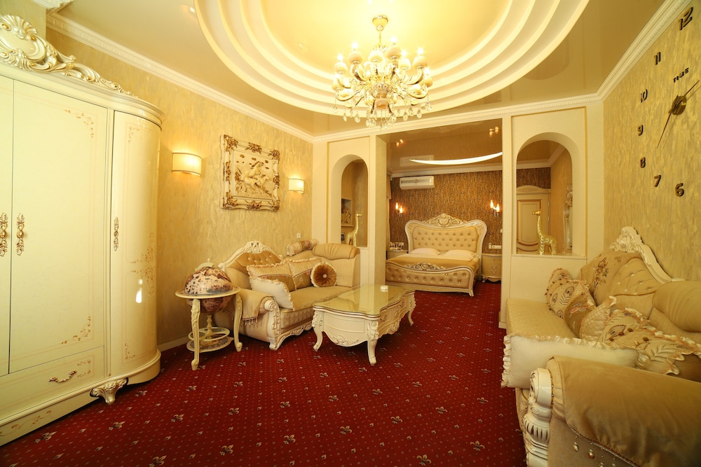 Presidential Studio Suite