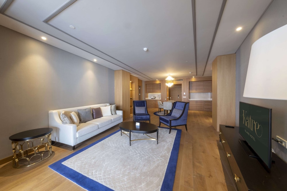Royal Suite, Sea View - Photo 7
