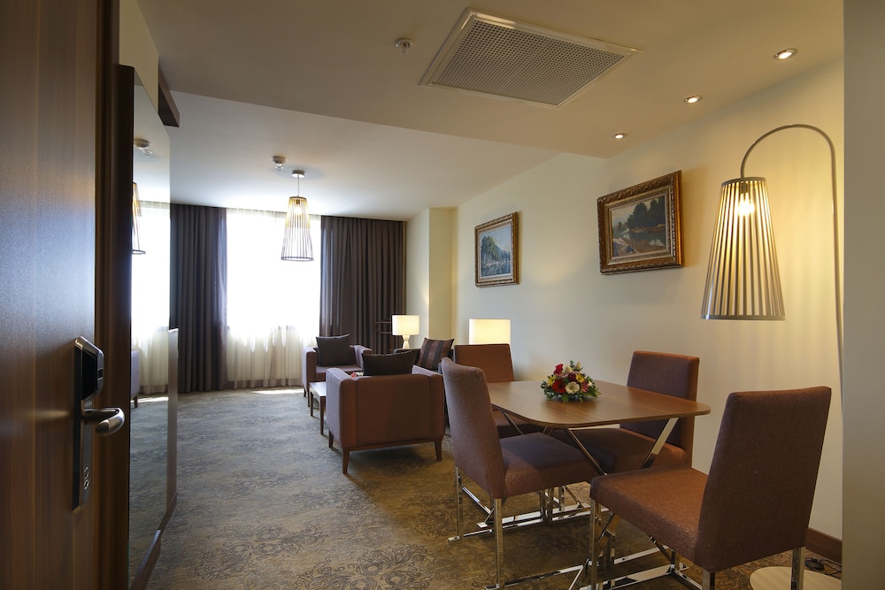 Suite photo 1