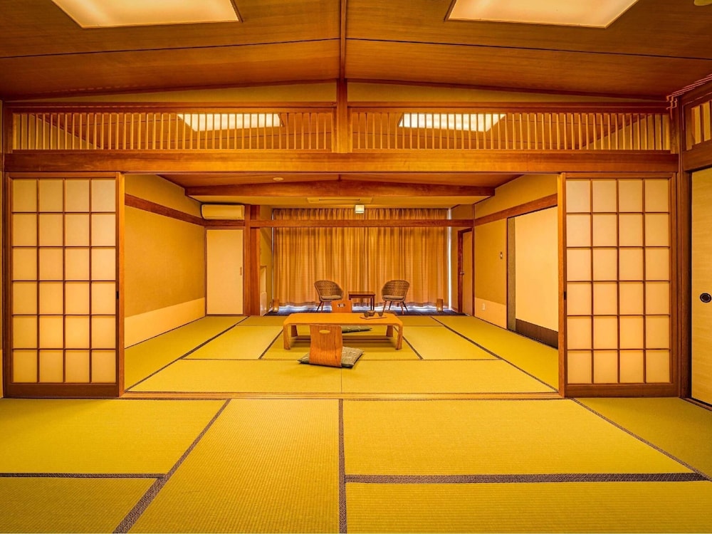 Standard Japanese Style Room 21 Tatami-mats with Bath, Non-Smoking photo 1
