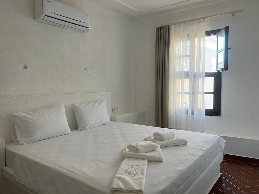 Standard Room, City View photo 1