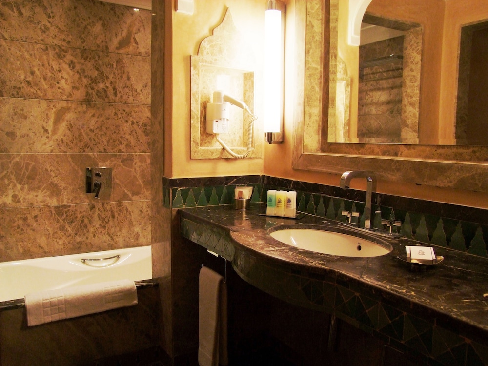 Family Suite (TRIPLE) - Photo 5