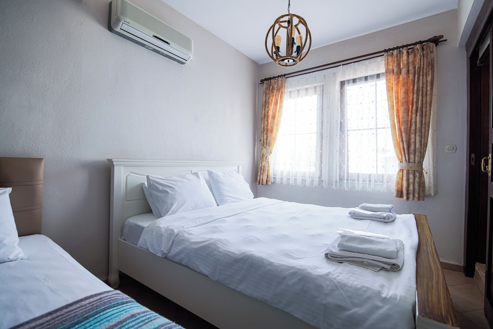 Deluxe Room, Annex Building photo 3