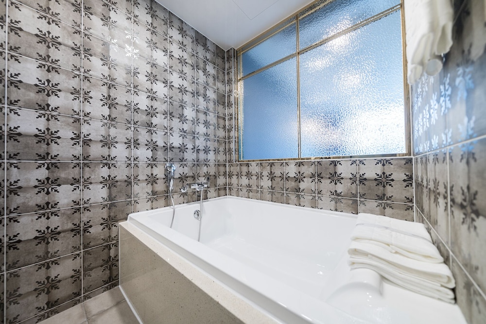 Standard Double Room - Photo 6