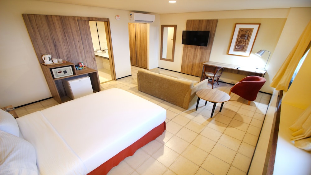 Standard Room, 1 Double Bed, Accessible (Wheelchair)