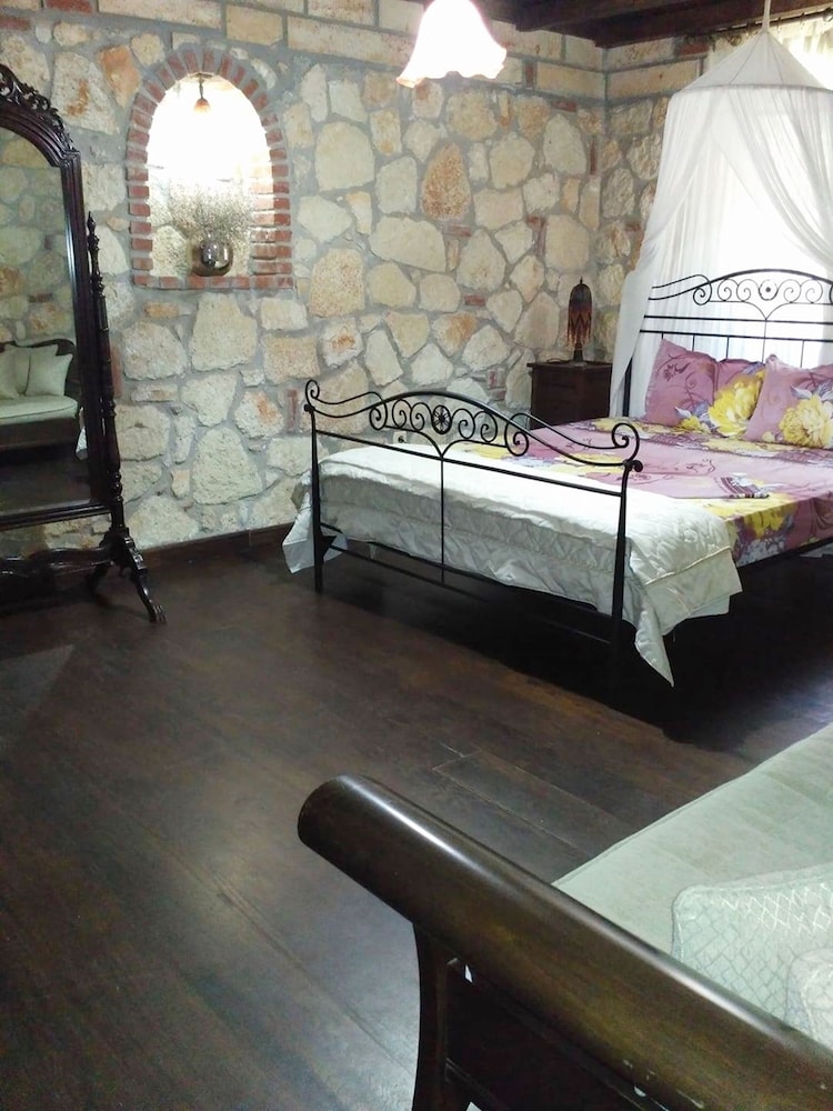 House, 3 Bedrooms